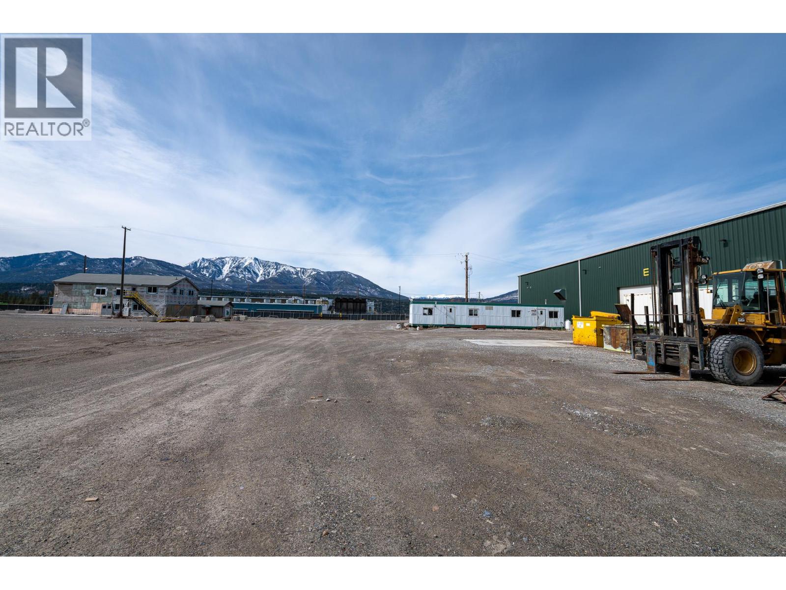 9100 Grainger Road, Canal Flats, British Columbia  V0B 1B0 - Photo 57 - 10382233