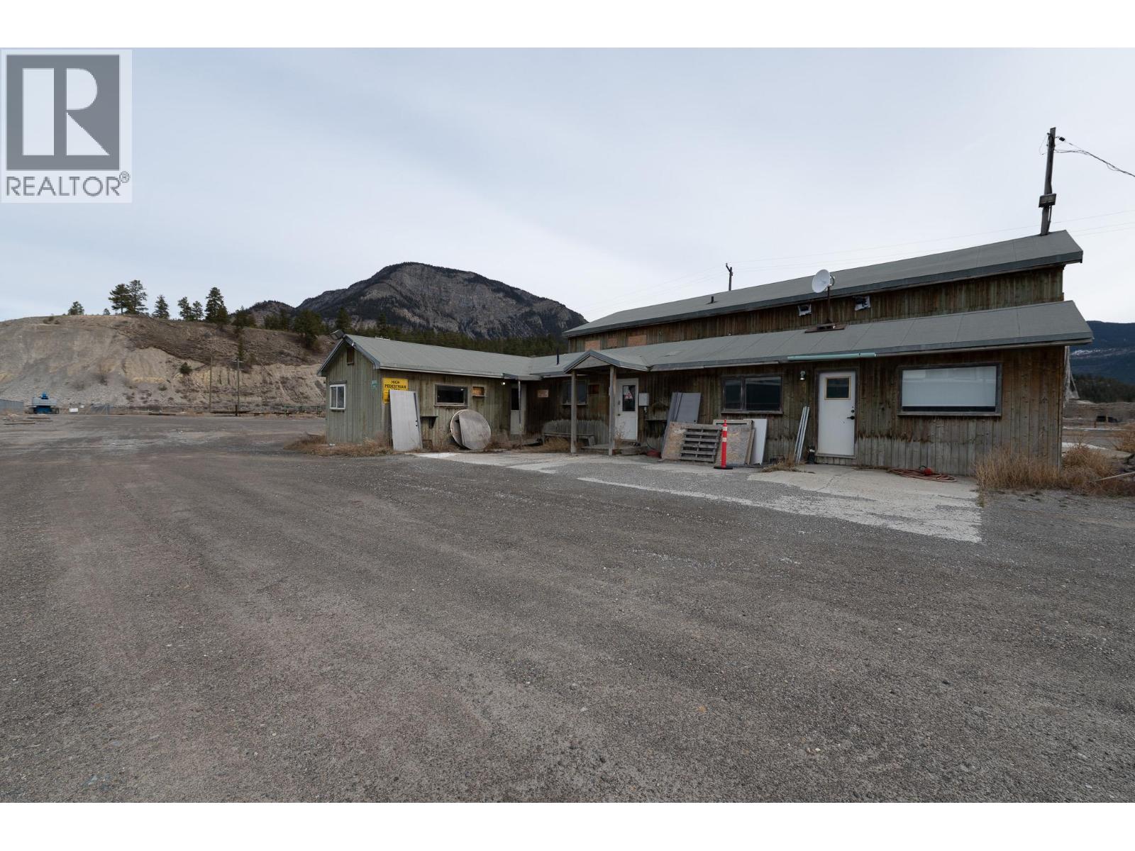 9100 Grainger Road, Canal Flats, British Columbia  V0B 1B0 - Photo 63 - 10382233