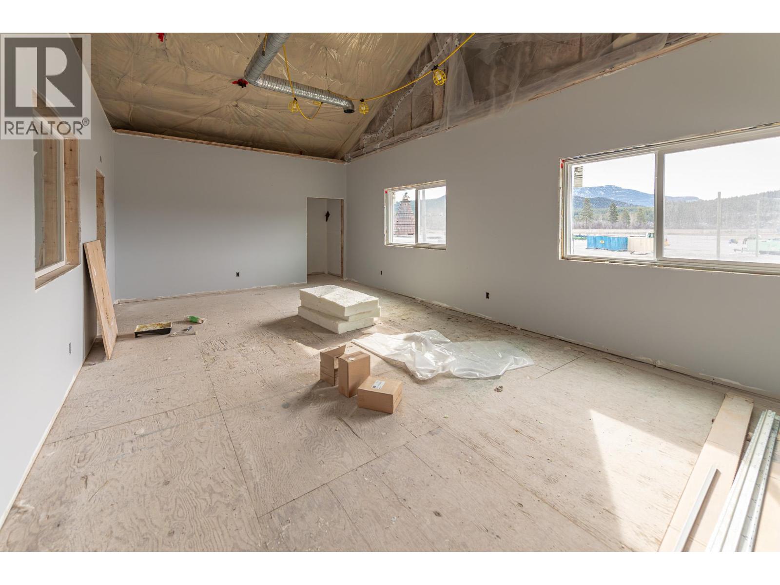 9100 Grainger Road, Canal Flats, British Columbia  V0B 1B0 - Photo 70 - 10382233