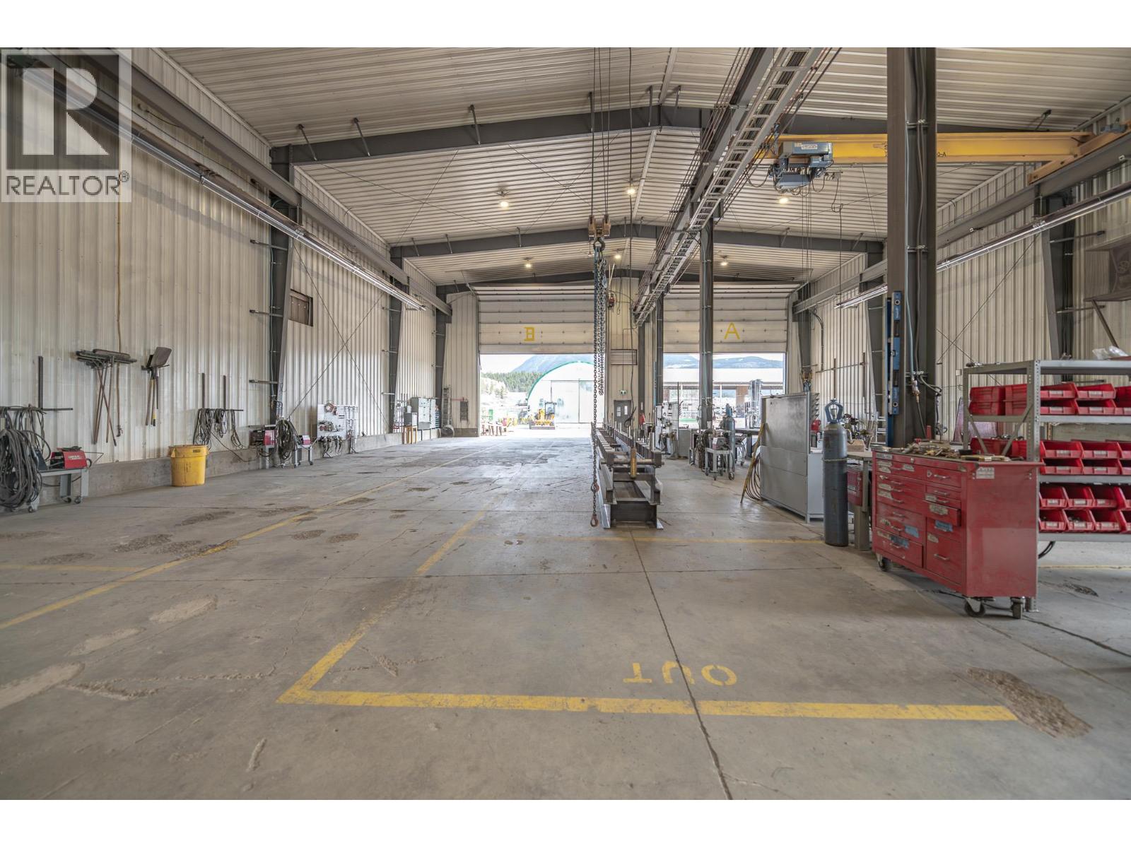 9100 Grainger Road, Canal Flats, British Columbia  V0B 1B0 - Photo 8 - 10382233