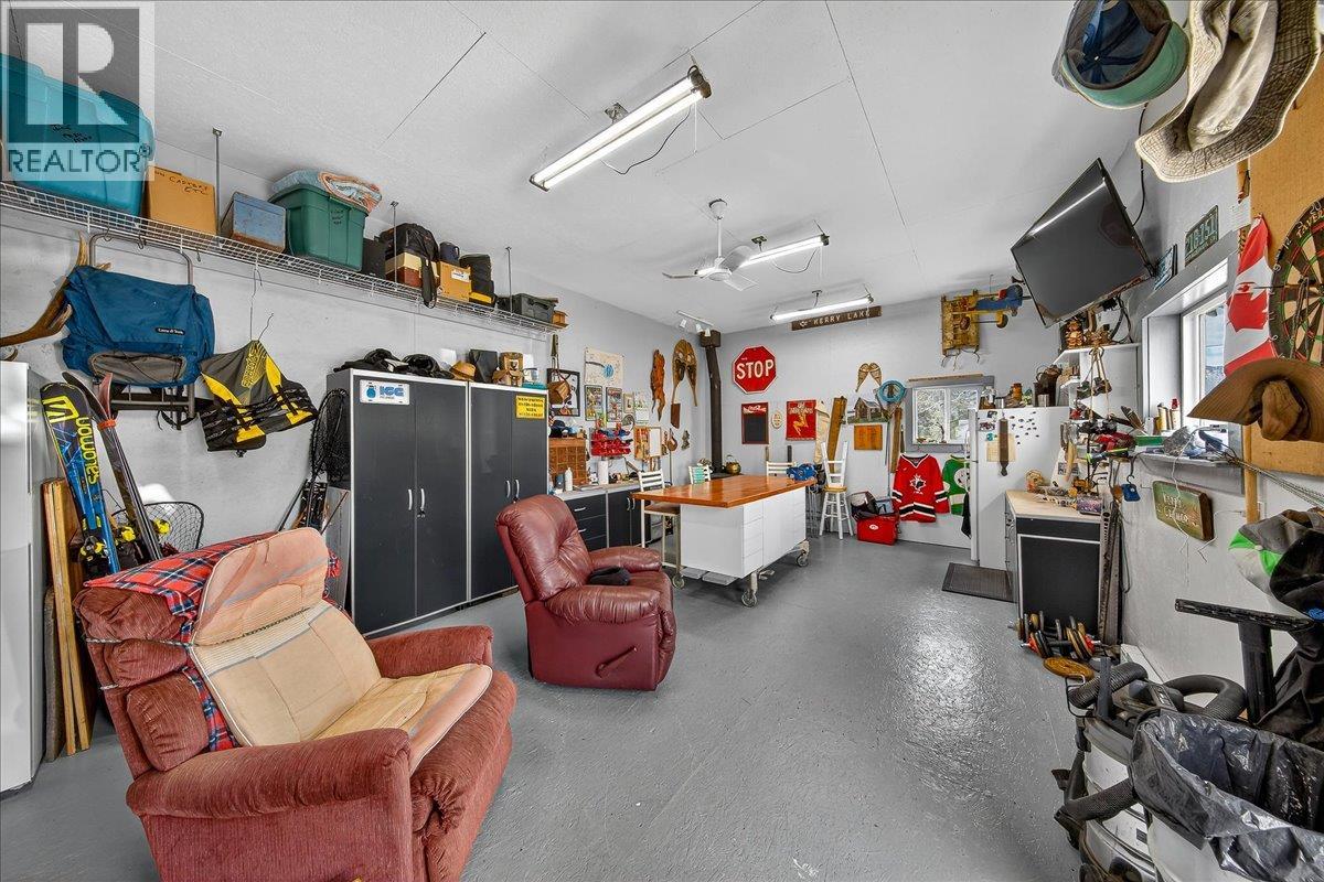 1474 93 95 Highway, Windermere, British Columbia  V0B 2L1 - Photo 33 - 10382216