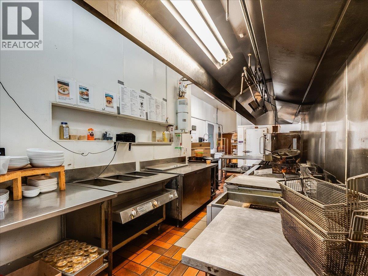 1810 8th Avenue Unit# 2, Castlegar, British Columbia  V1N 2Y2 - Photo 28 - 10380667