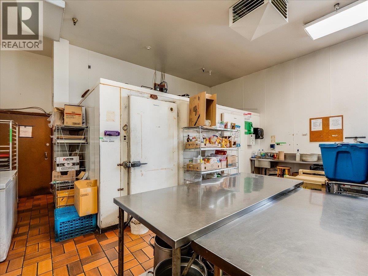 1810 8th Avenue Unit# 2, Castlegar, British Columbia  V1N 2Y2 - Photo 30 - 10380667