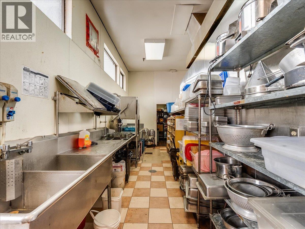 1810 8th Avenue Unit# 2, Castlegar, British Columbia  V1N 2Y2 - Photo 32 - 10380667