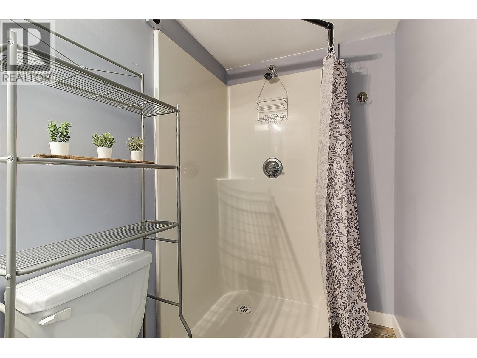 5280 Allenby Lane, Kelowna, British Columbia  V1W 4T8 - Photo 37 - 10382268