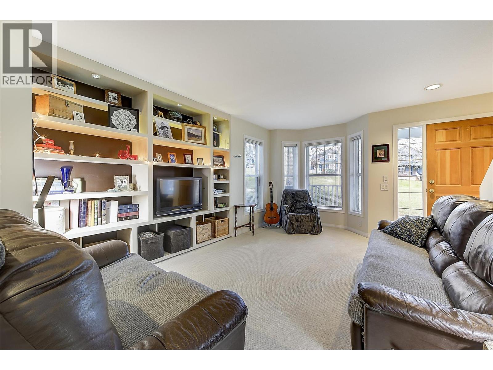 5280 Allenby Lane, Kelowna, British Columbia  V1W 4T8 - Photo 5 - 10382268