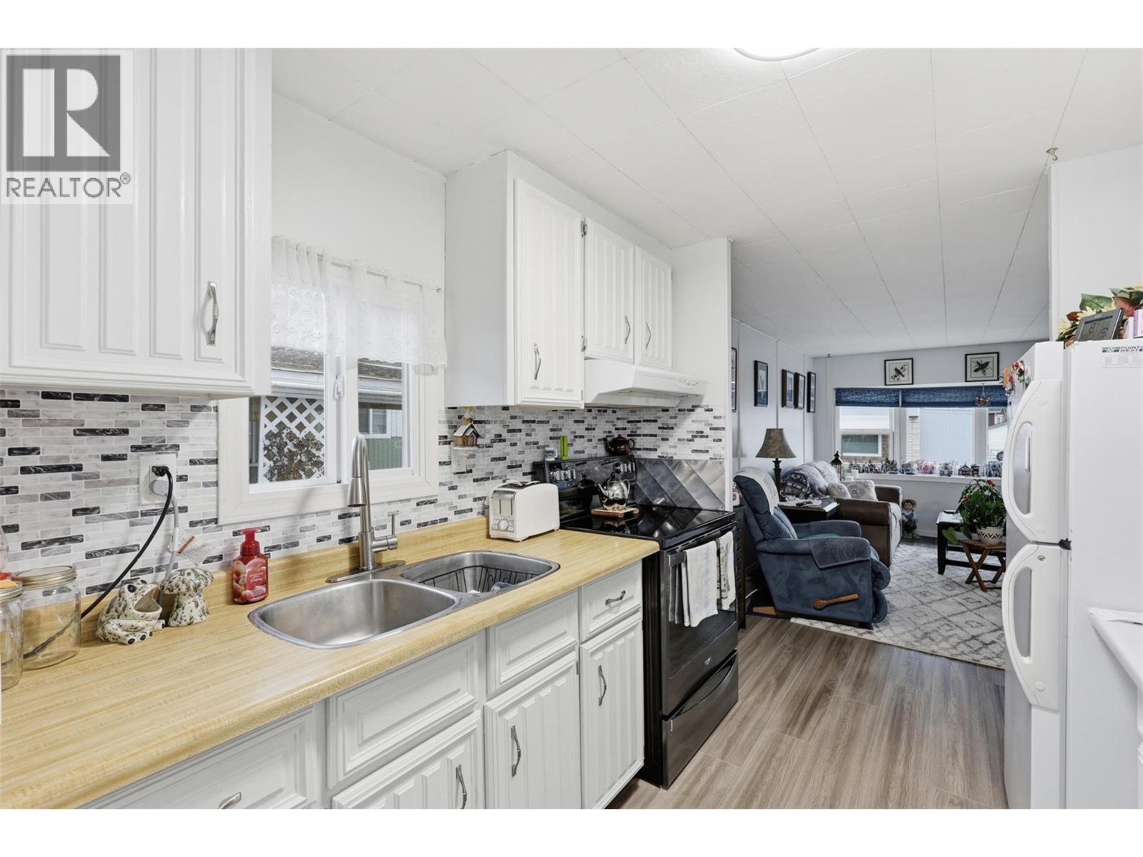 2400 Oakdale Way Unit# 26, Kamloops, British Columbia  v2b 6w6 - Photo 13 - 10382184