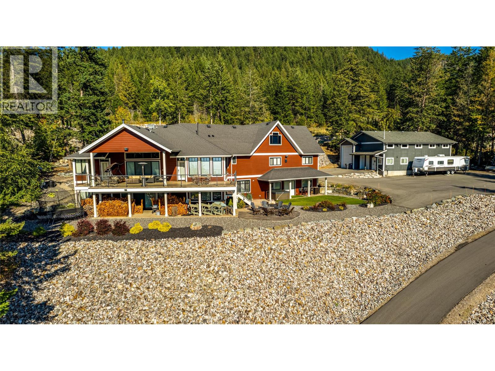 6054 Lynx Drive, Vernon, British Columbia  V1B 3J5 - Photo 1 - 10378055