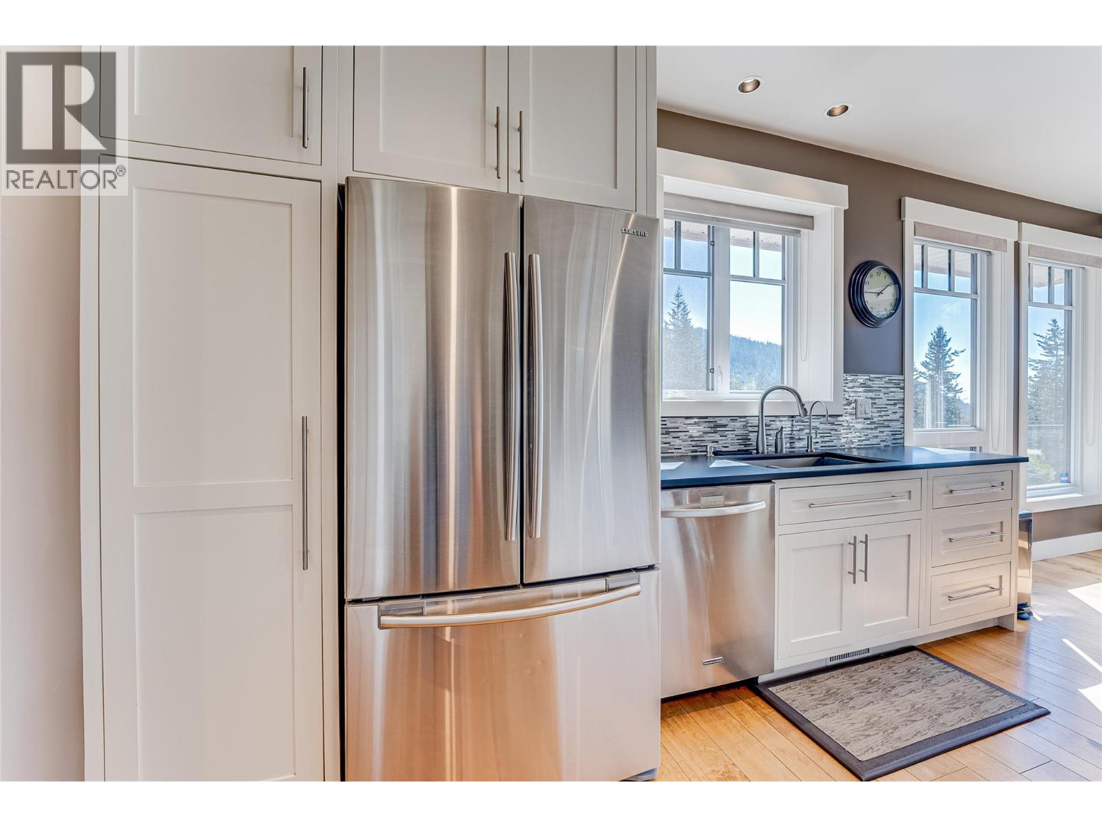 6054 Lynx Drive, Vernon, British Columbia  V1B 3J5 - Photo 22 - 10378055