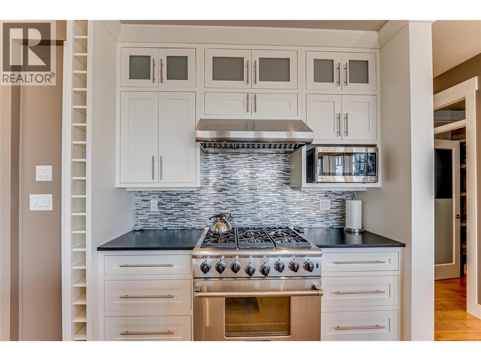 6054 Lynx Drive, Vernon, British Columbia  V1B 3J5 - Photo 25 - 10378055