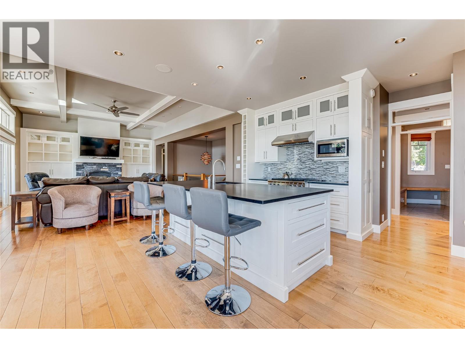 6054 Lynx Drive, Vernon, British Columbia  V1B 3J5 - Photo 27 - 10378055