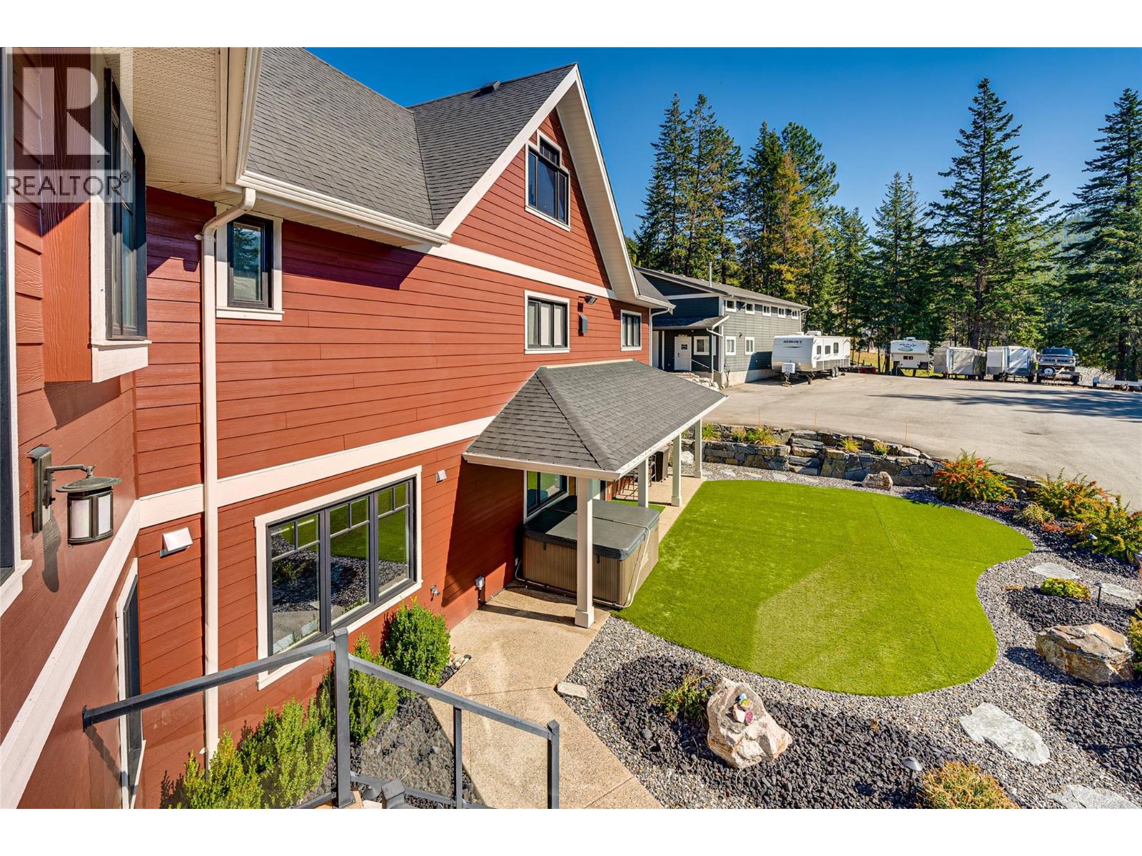 6054 Lynx Drive, Vernon, British Columbia  V1B 3J5 - Photo 45 - 10378055