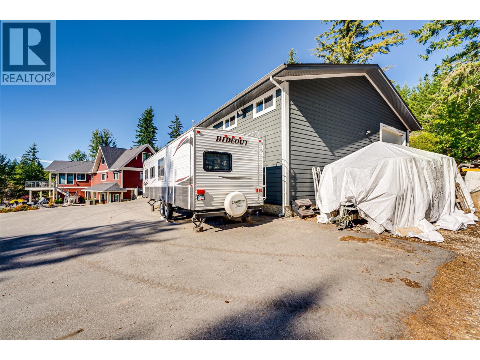 6054 Lynx Drive, Vernon, British Columbia  V1B 3J5 - Photo 81 - 10378055