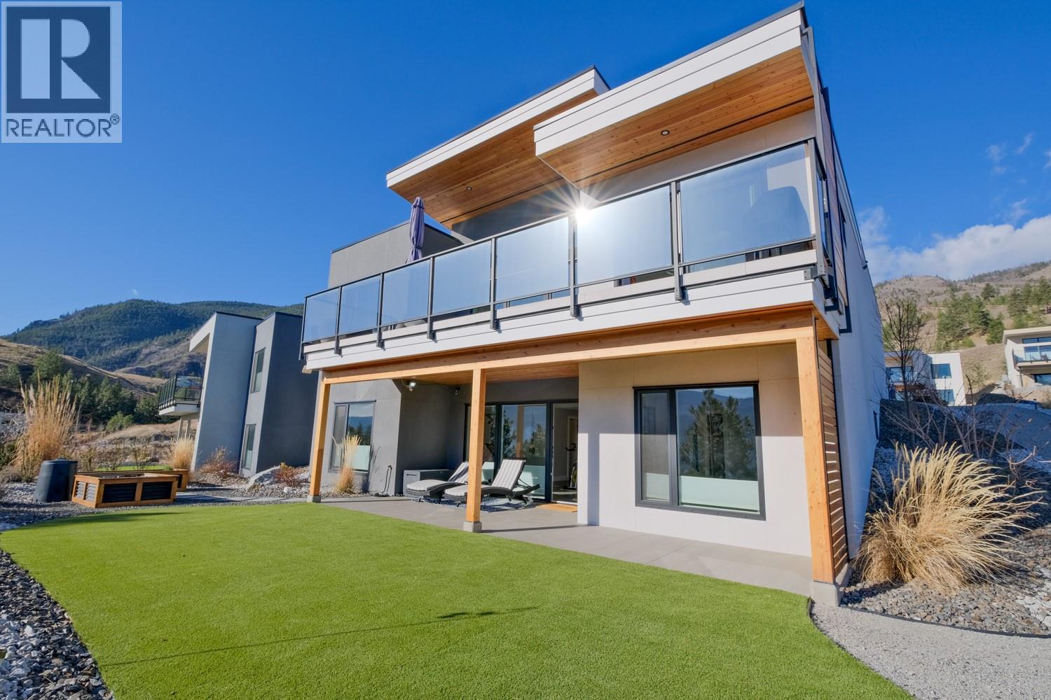 104 Skaha Bench Way, Penticton, British Columbia  V2A 0G8 - Photo 2 - 10382320