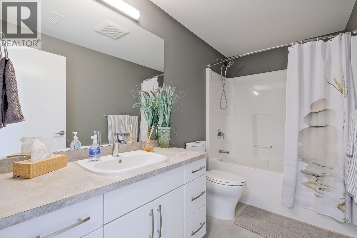 104 Skaha Bench Way, Penticton, British Columbia  V2A 0G8 - Photo 33 - 10382320