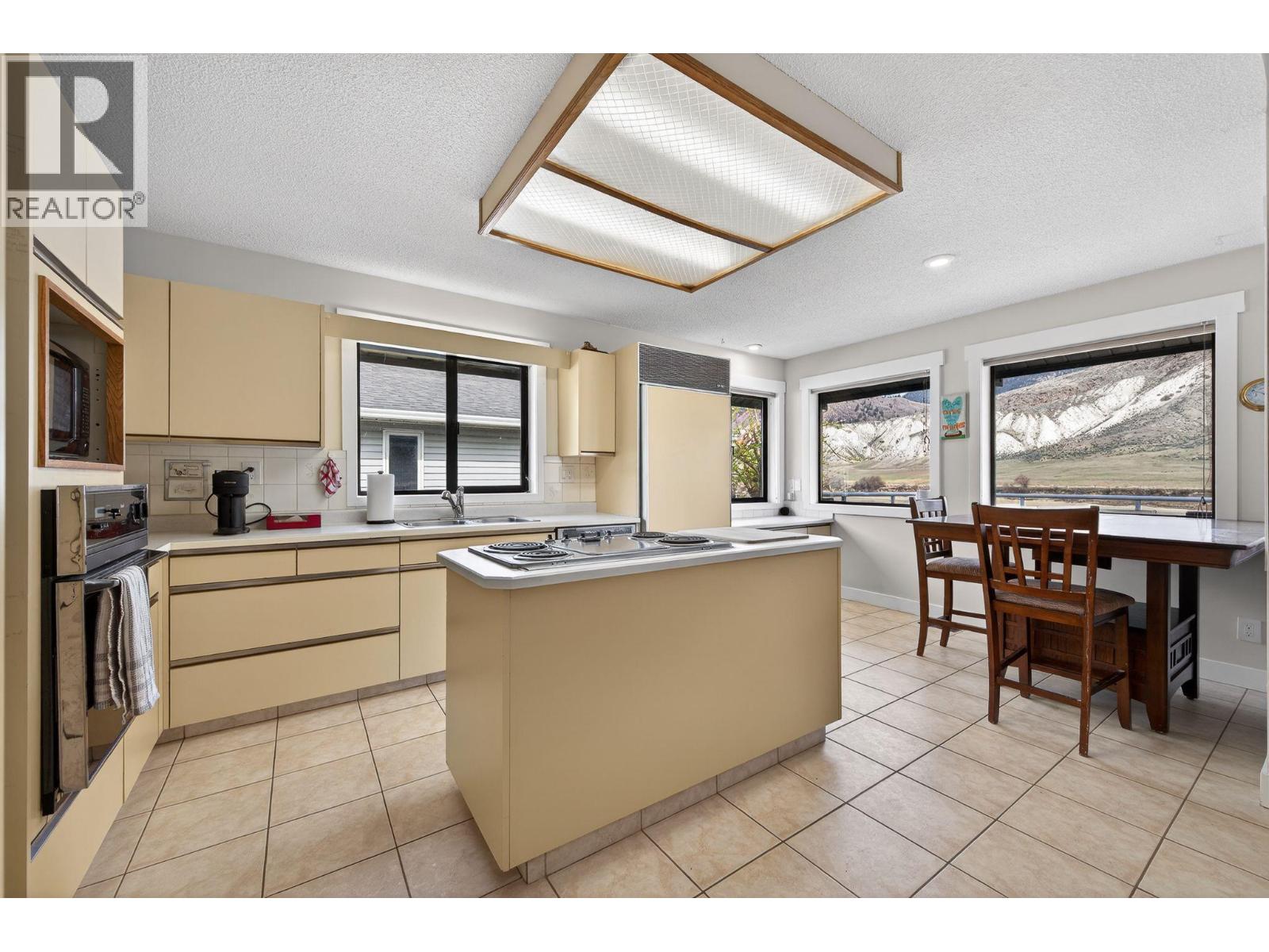 6948 Furrer Road, Kamloops, British Columbia  V2C 4V9 - Photo 13 - 10382057