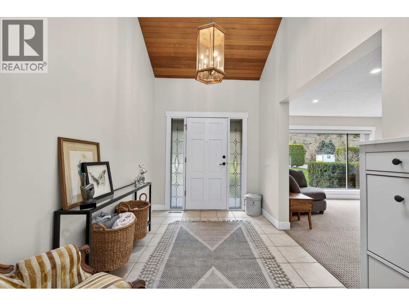 6948 Furrer Road, Kamloops, British Columbia  V2C 4V9 - Photo 6 - 10382057