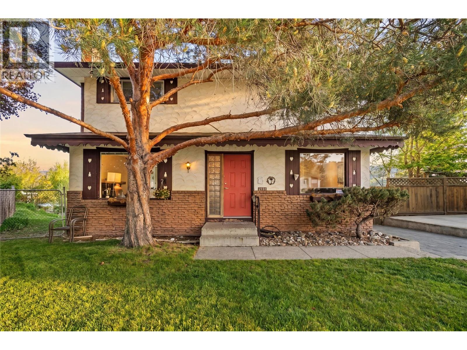 2191 Perryville Place, Kamloops, British Columbia  V2B 7Y1 - Photo 1 - 10382207