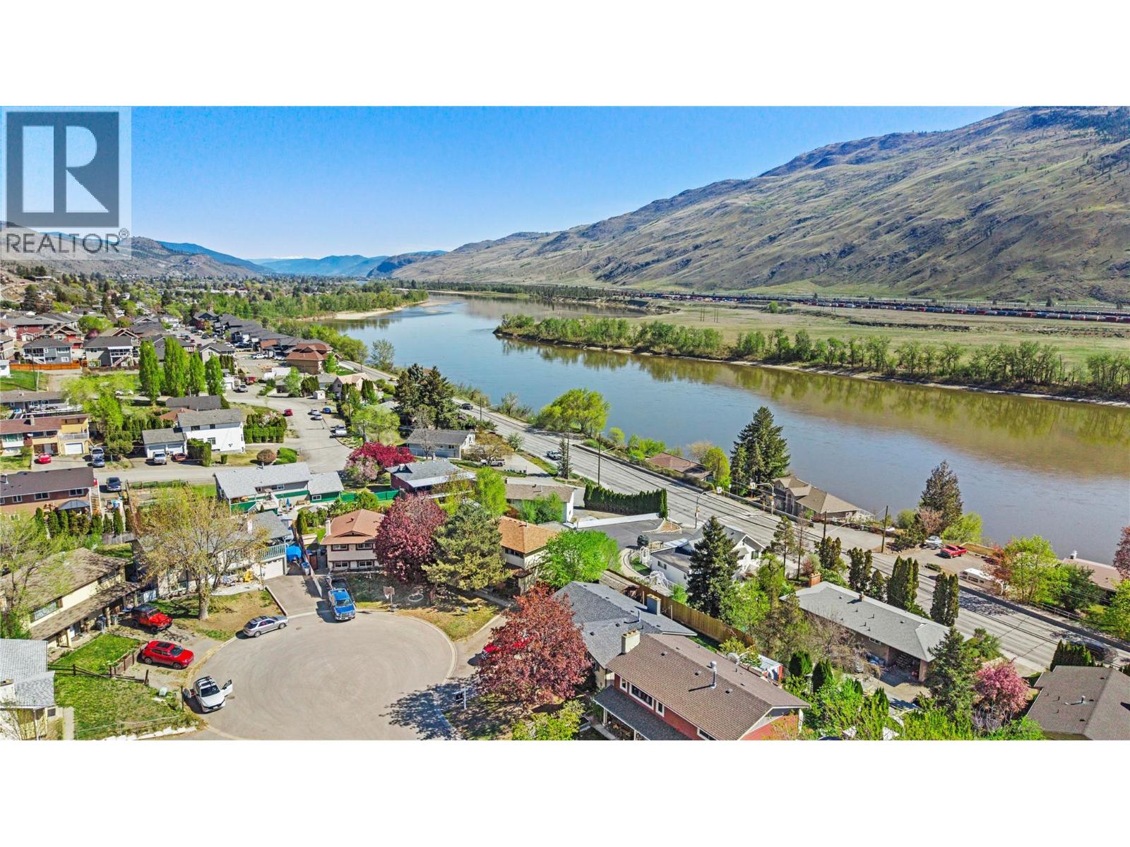 2191 Perryville Place, Kamloops, British Columbia  V2B 7Y1 - Photo 2 - 10382207