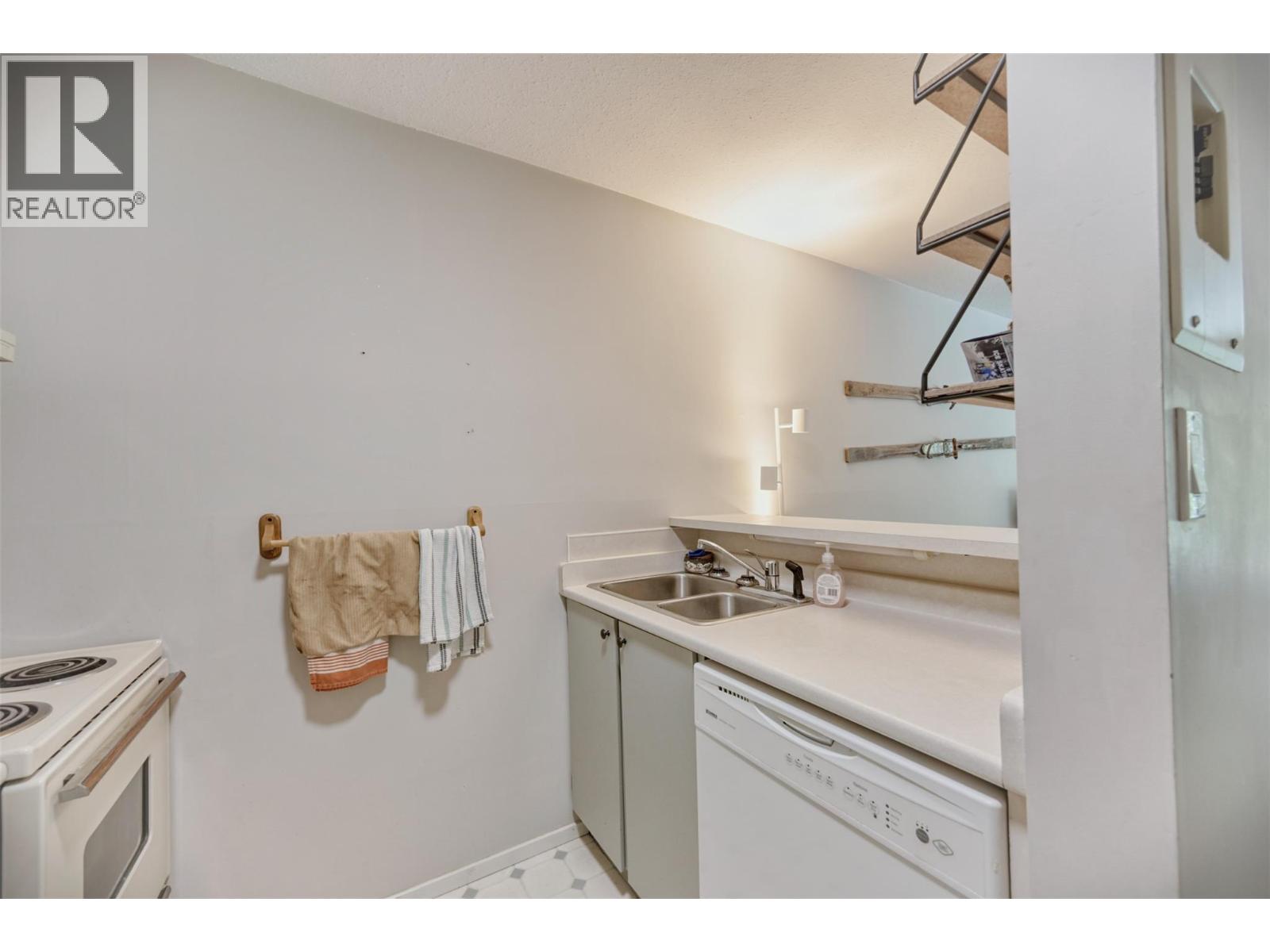 1191 Apex Mountain Road Unit# 105, Penticton, British Columbia  V2A 0E2 - Photo 9 - 10382202