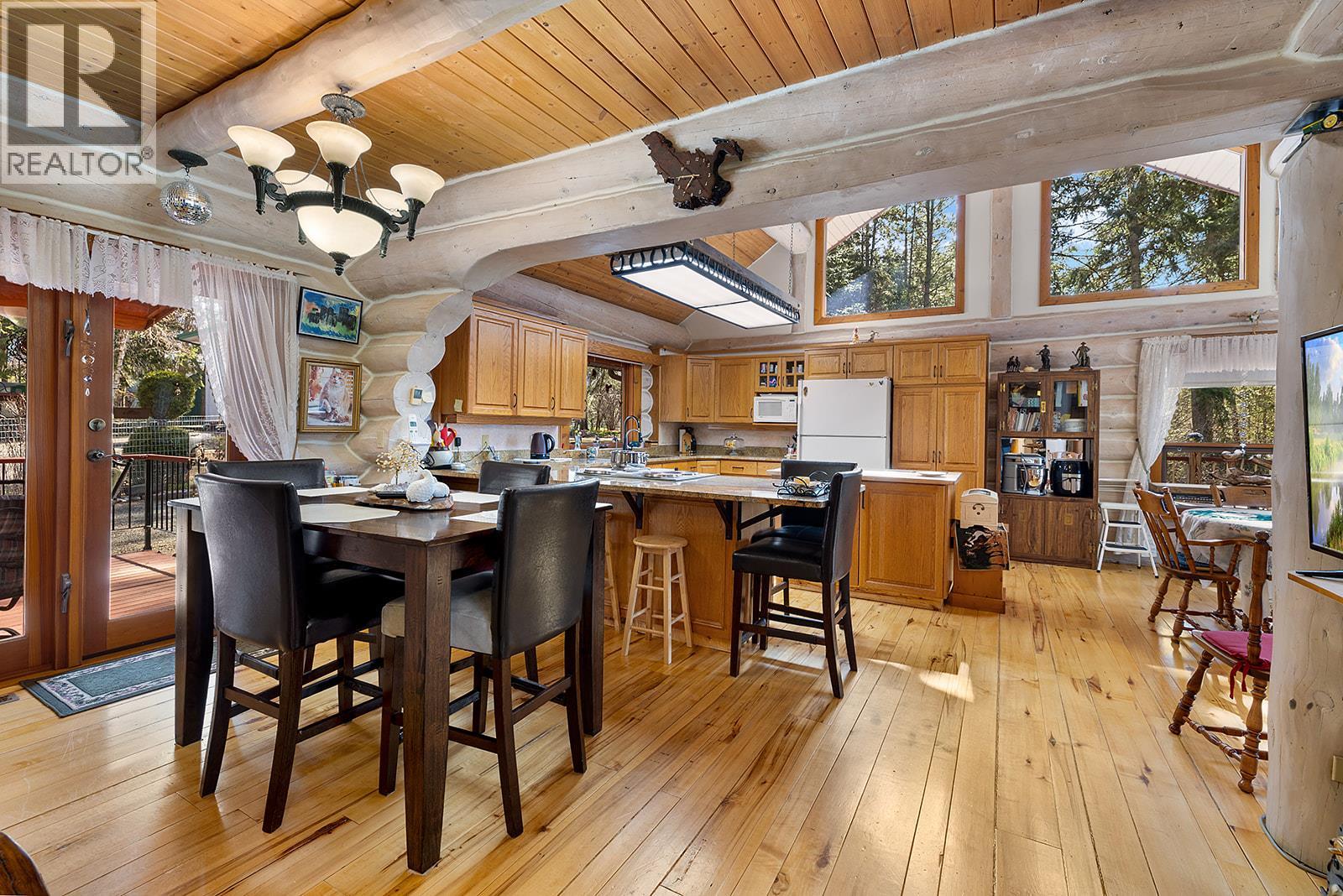 1958 Rykerts Road, Lister, British Columbia  V0B 1G2 - Photo 8 - 10381639