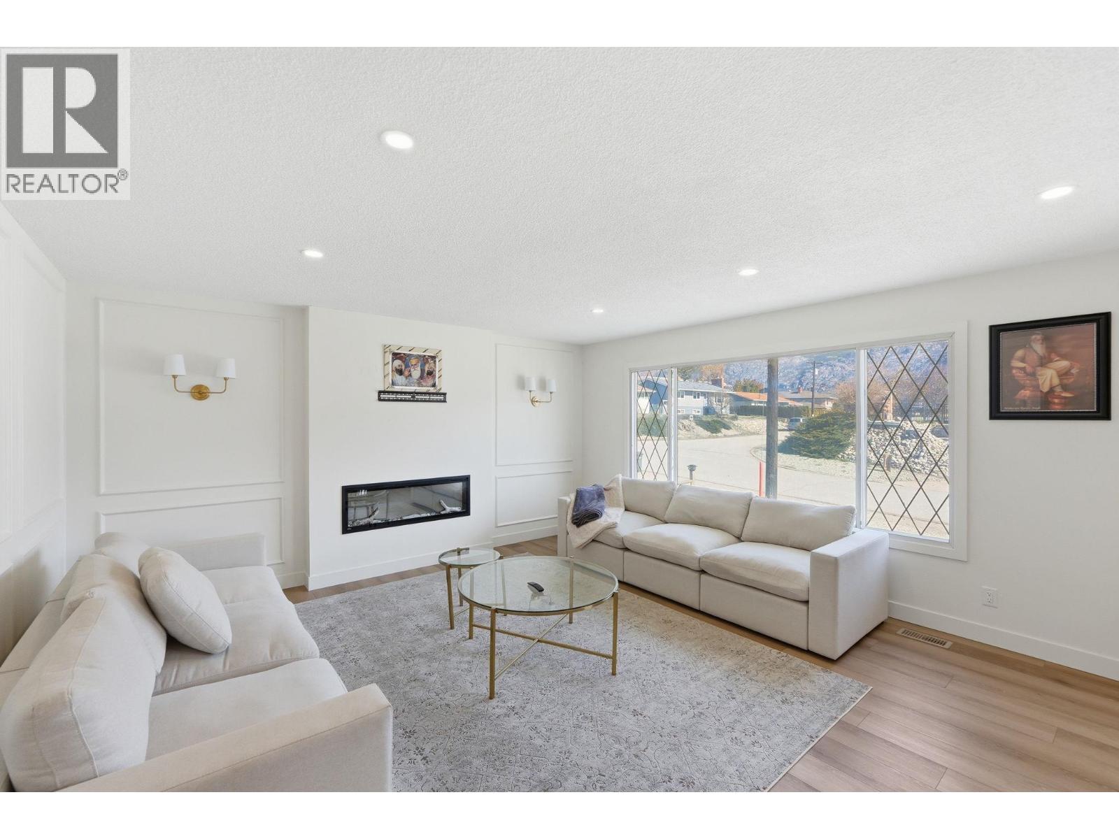 8913 Jubilee Drive, Osoyoos, British Columbia  V0H 1V2 - Photo 1 - 10380801