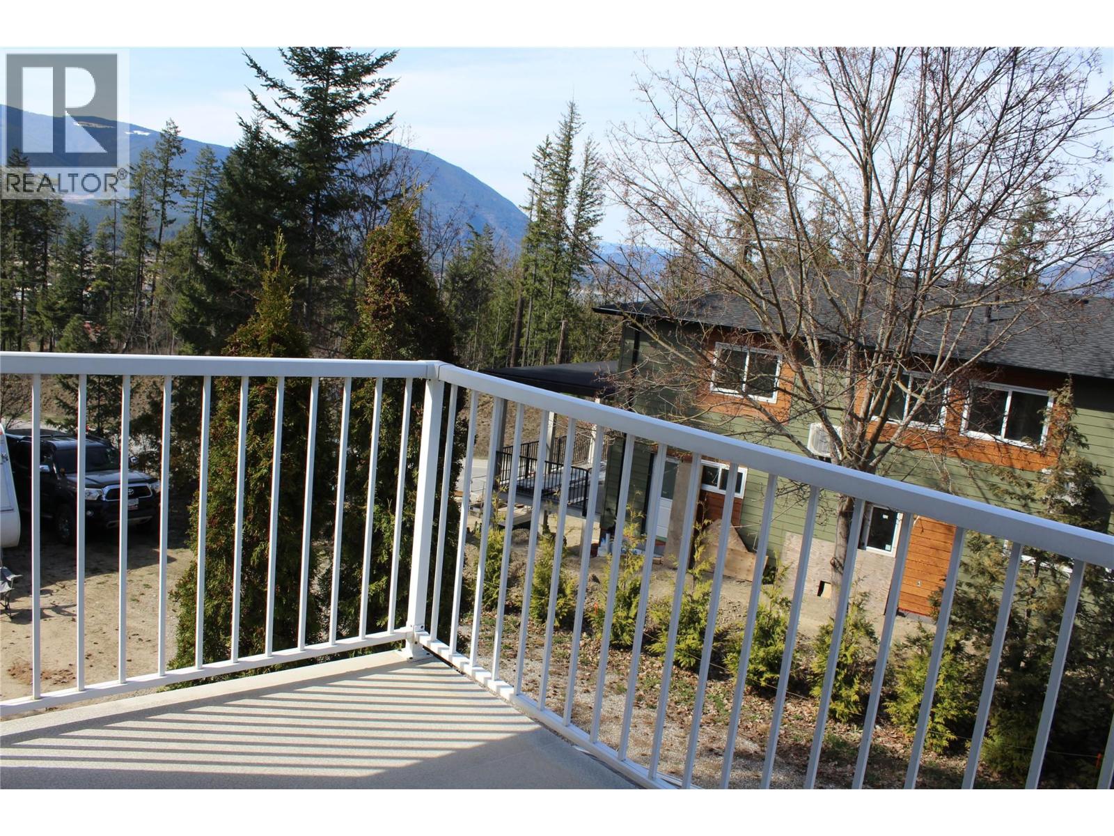 1021 12 Avenue Se, Salmon Arm, British Columbia  V1E 2C8 - Photo 19 - 10382208