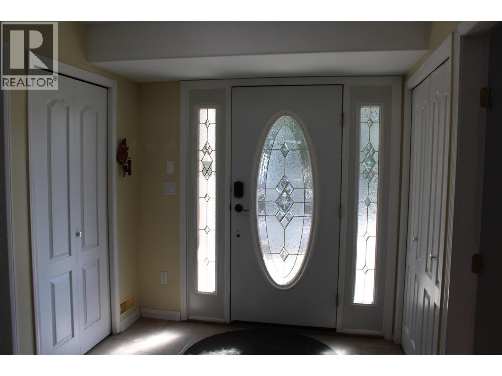 1021 12 Avenue Se, Salmon Arm, British Columbia  V1E 2C8 - Photo 20 - 10382208