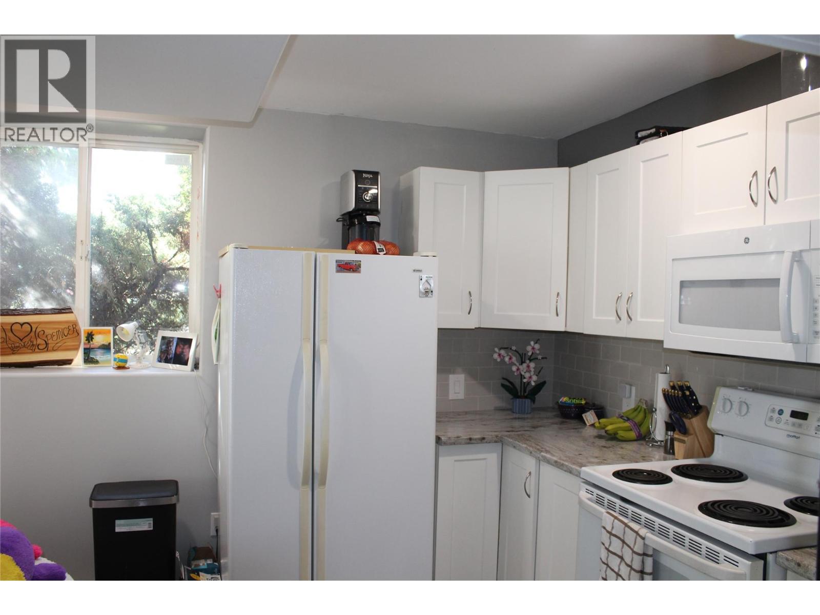 1021 12 Avenue Se, Salmon Arm, British Columbia  V1E 2C8 - Photo 23 - 10382208