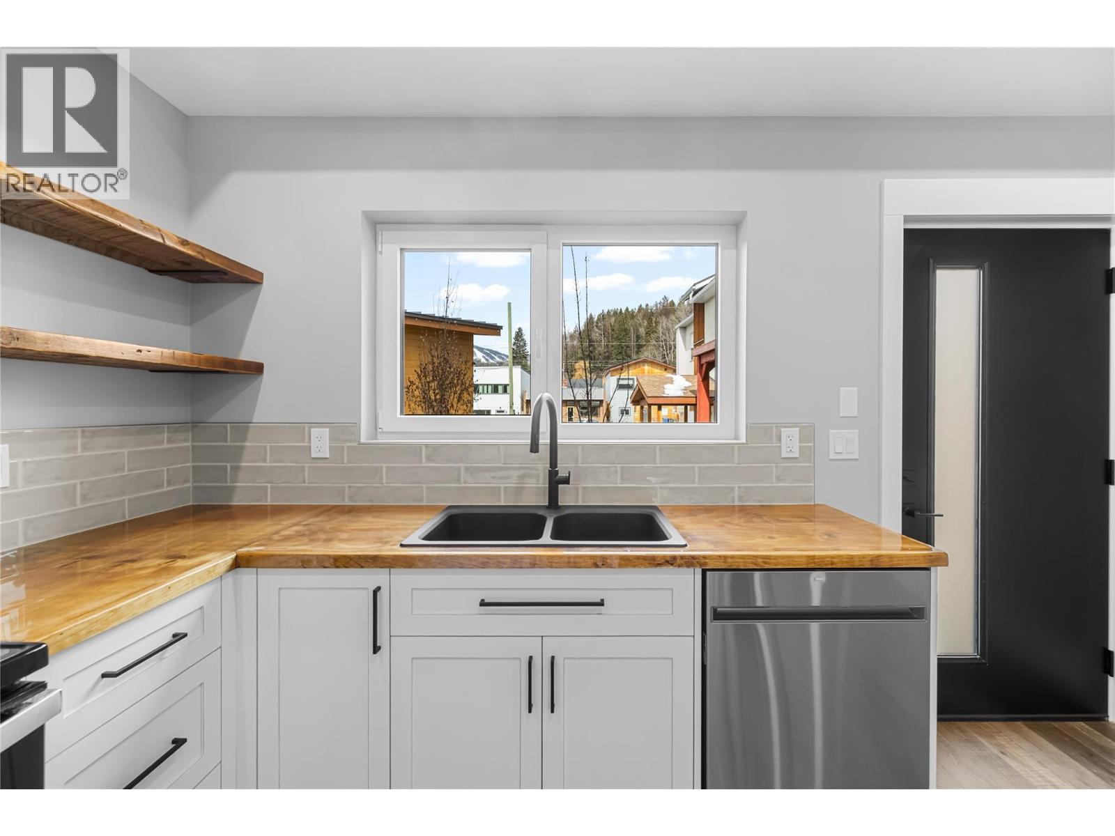 91 Wallinger Avenue Unit# 3, Kimberley, British Columbia  V1A 1Y6 - Photo 6 - 10382260