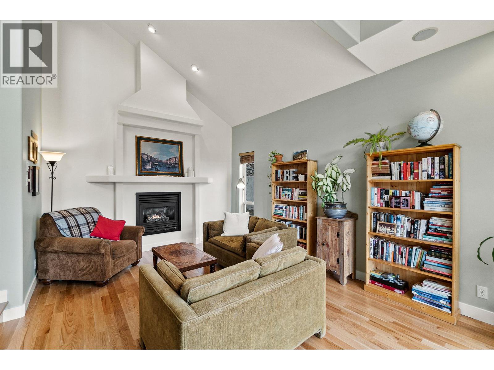 712 Creekside Road, Penticton, British Columbia  V2A 2C4 - Photo 8 - 10382150