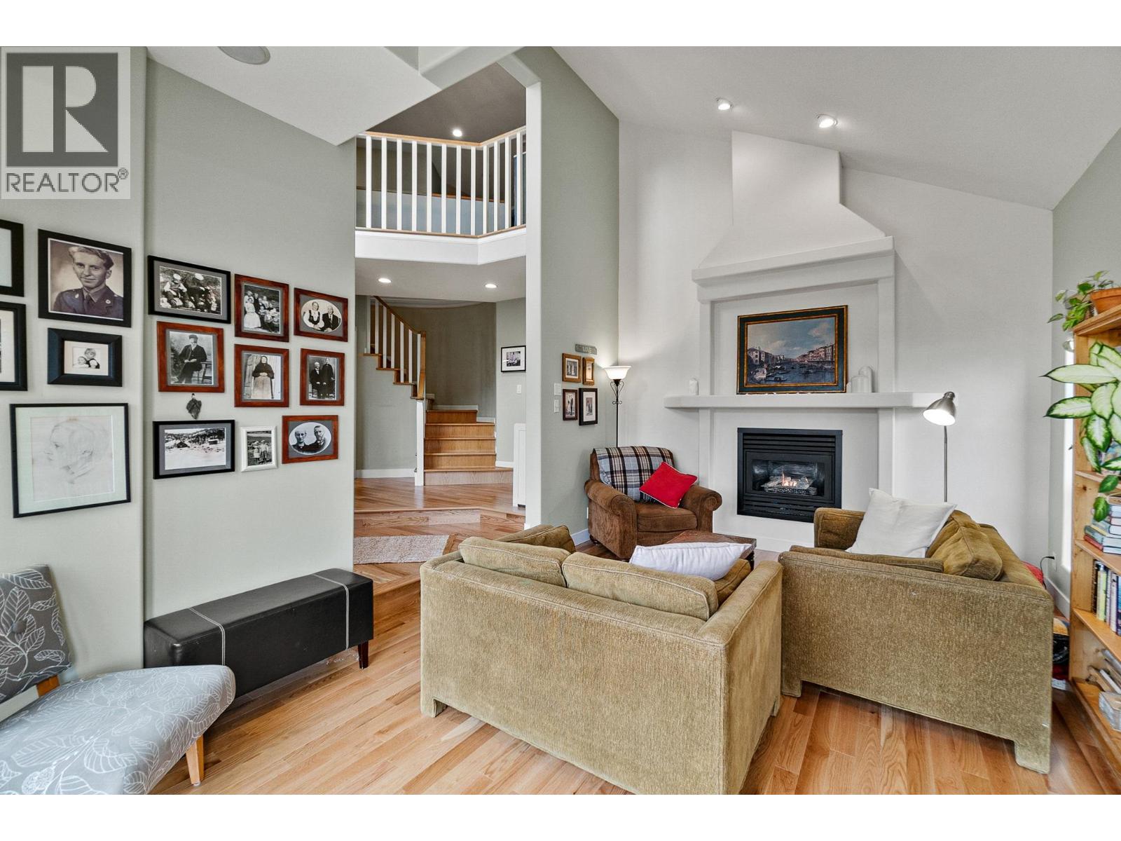 712 Creekside Road, Penticton, British Columbia  V2A 2C4 - Photo 9 - 10382150