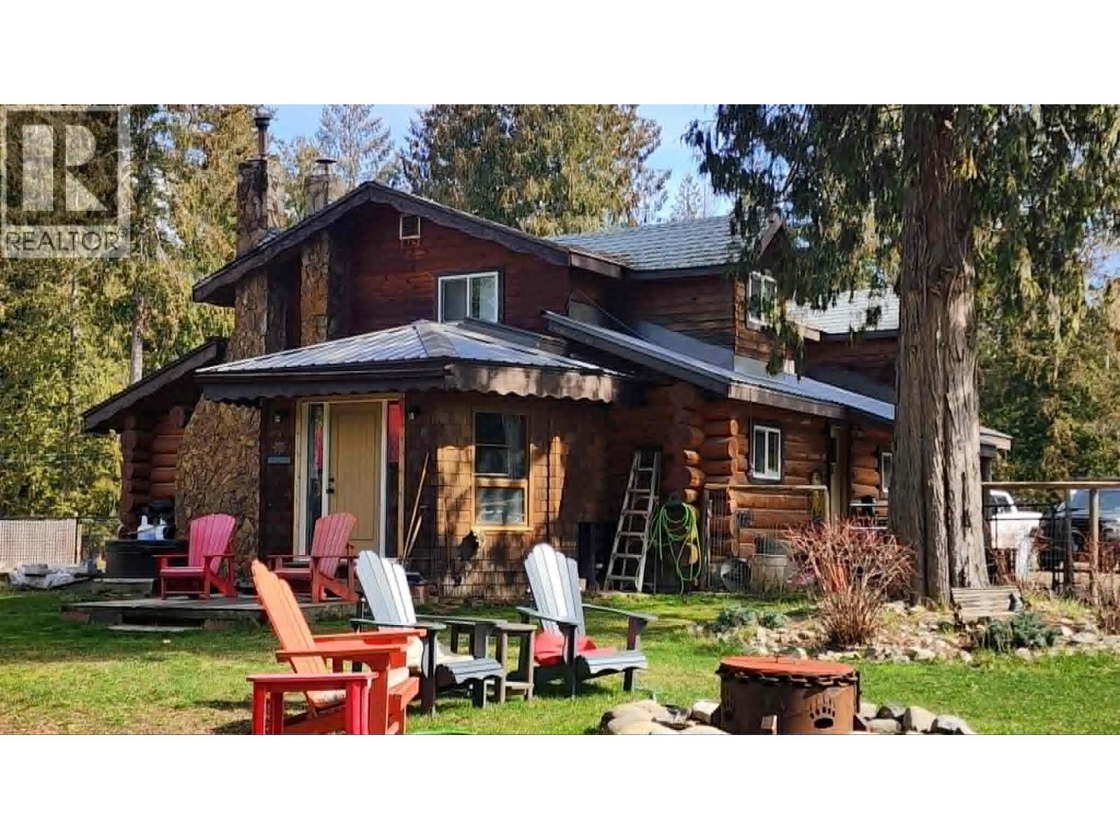 63 Begbie Road, cherryville, British Columbia
