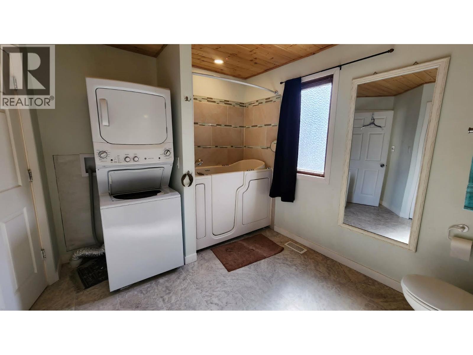 63 Begbie Road, Cherryville, British Columbia  V0E 2G3 - Photo 22 - 10382151