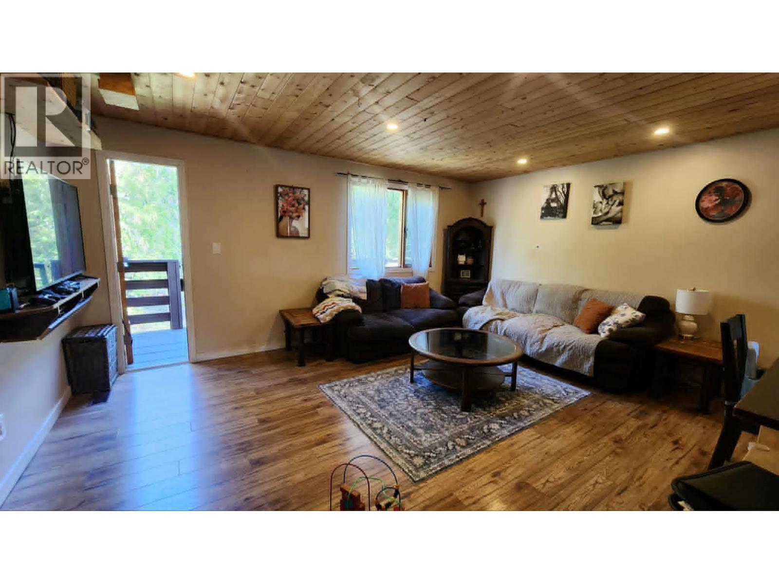 63 Begbie Road, Cherryville, British Columbia  V0E 2G3 - Photo 24 - 10382151