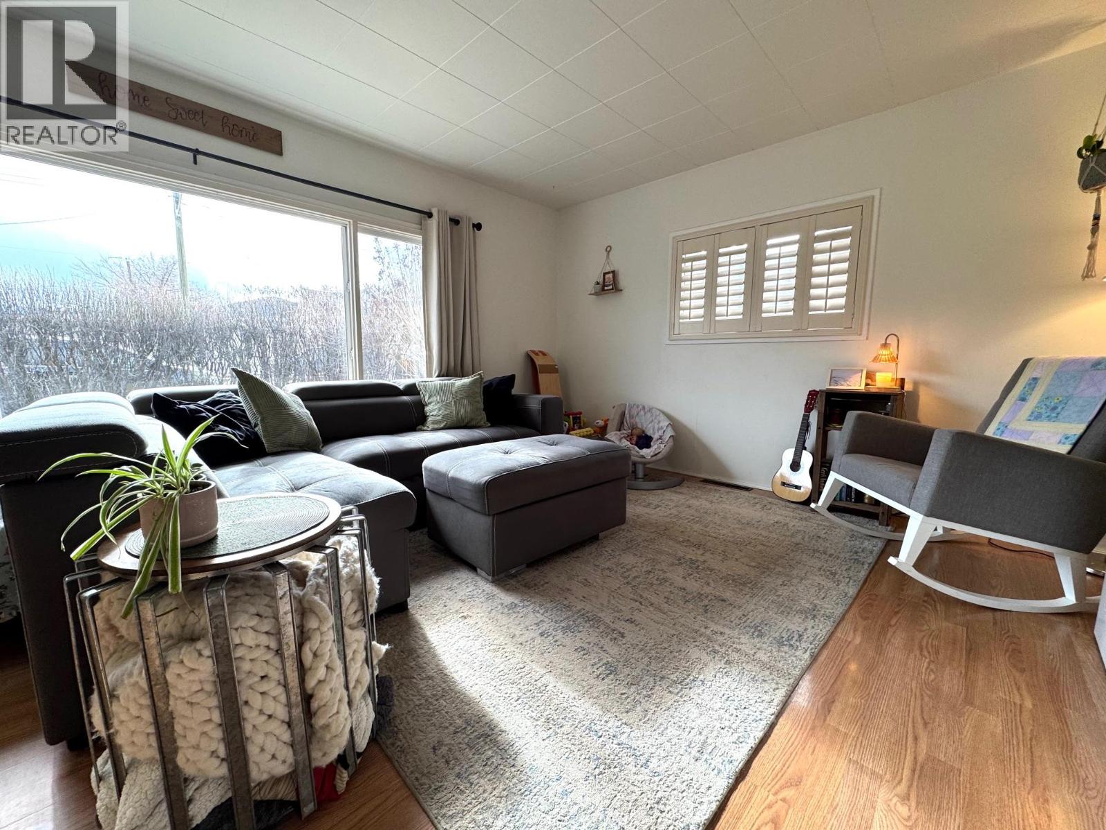 1963 Granite Avenue, Merritt, British Columbia  V1K 1B8 - Photo 8 - 10382056