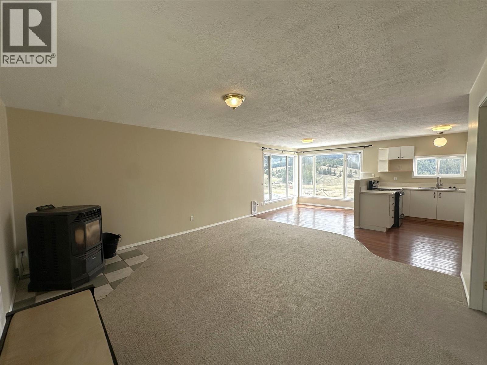 4425 Strawberry Heights Road, Kamloops, British Columbia  V2H 6C2 - Photo 38 - 10382313