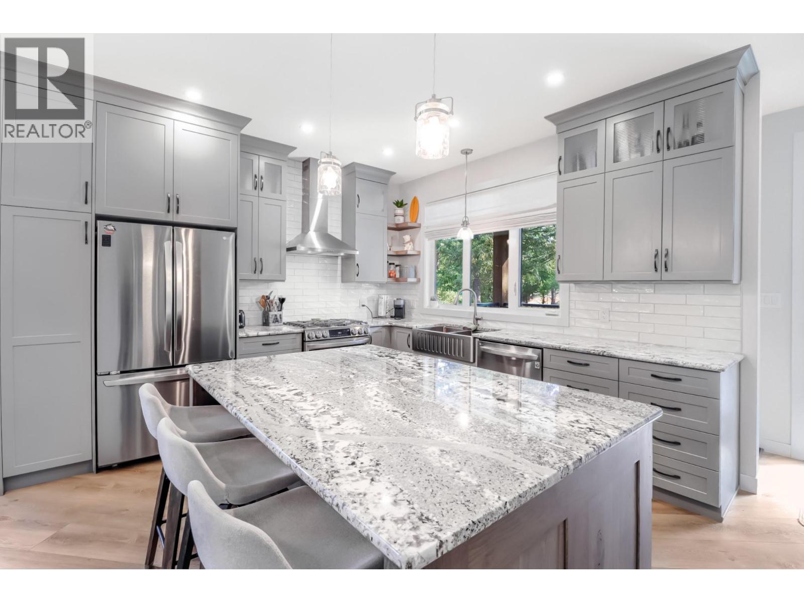 136 Purcell Place, Cranbrook, British Columbia  V1C 0C6 - Photo 6 - 10381960