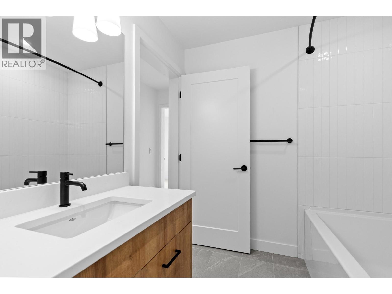 807 Francis Avenue, Kelowna, British Columbia  V1Y 5G6 - Photo 41 - 10382290