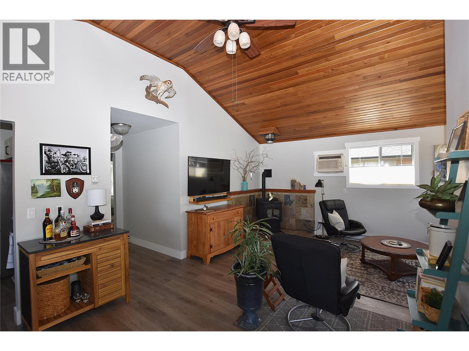 191 Falcon Avenue, Vernon, British Columbia  V1H 2A1 - Photo 4 - 10382212