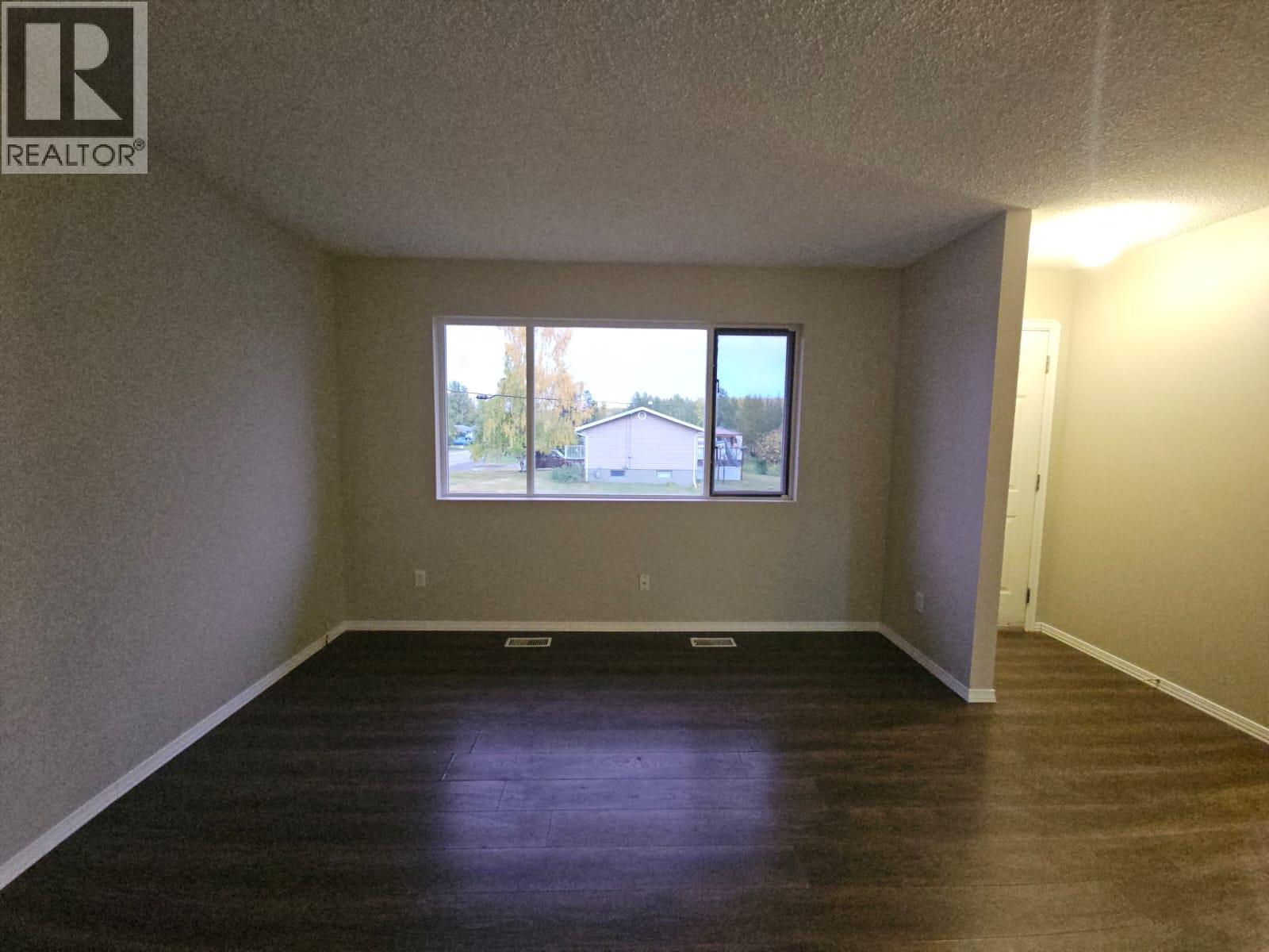 4801 52 Avenue Sw, Chetwynd, British Columbia  V0C 1J0 - Photo 3 - 10382300