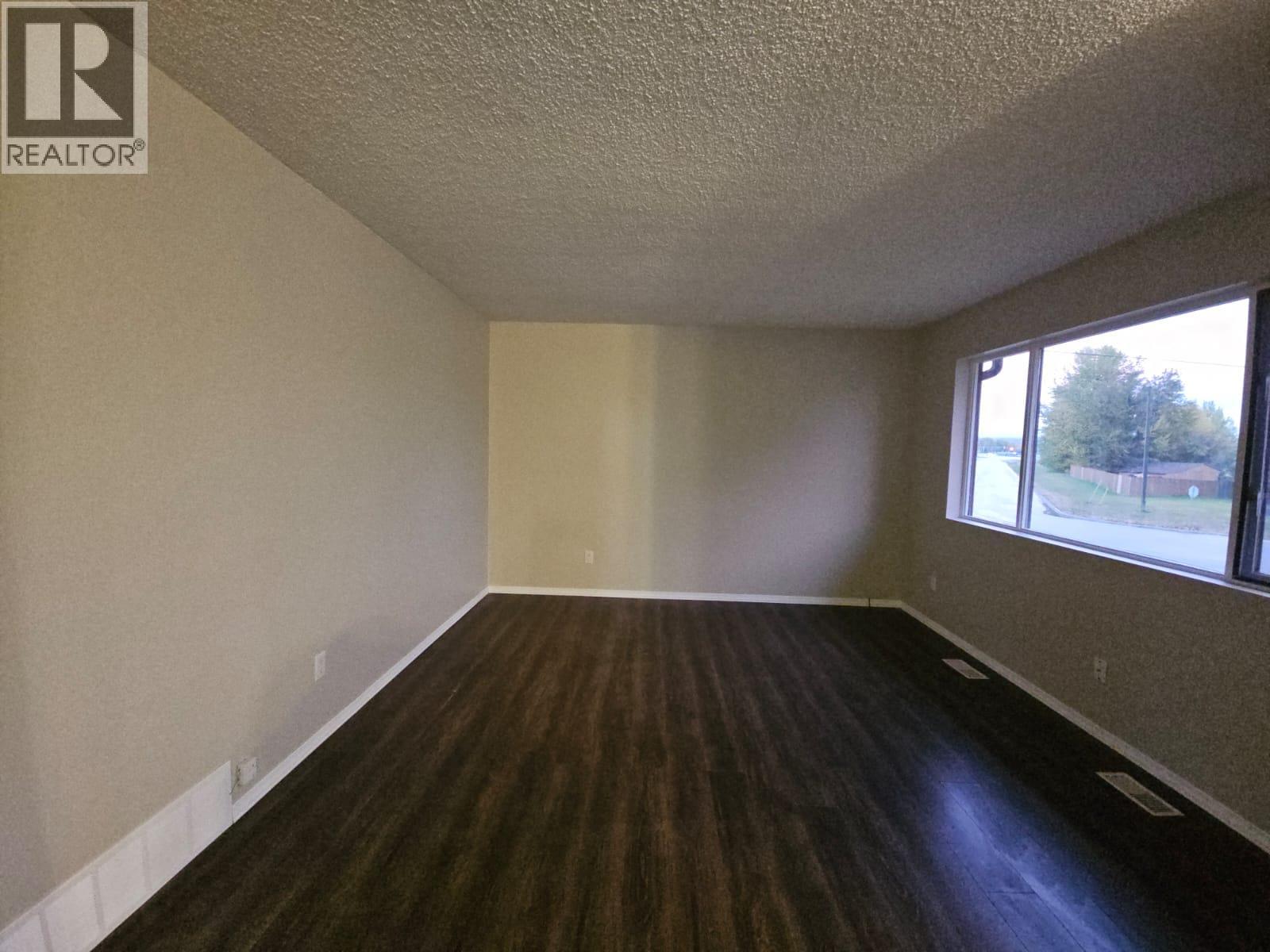 4801 52 Avenue Sw, Chetwynd, British Columbia  V0C 1J0 - Photo 5 - 10382300