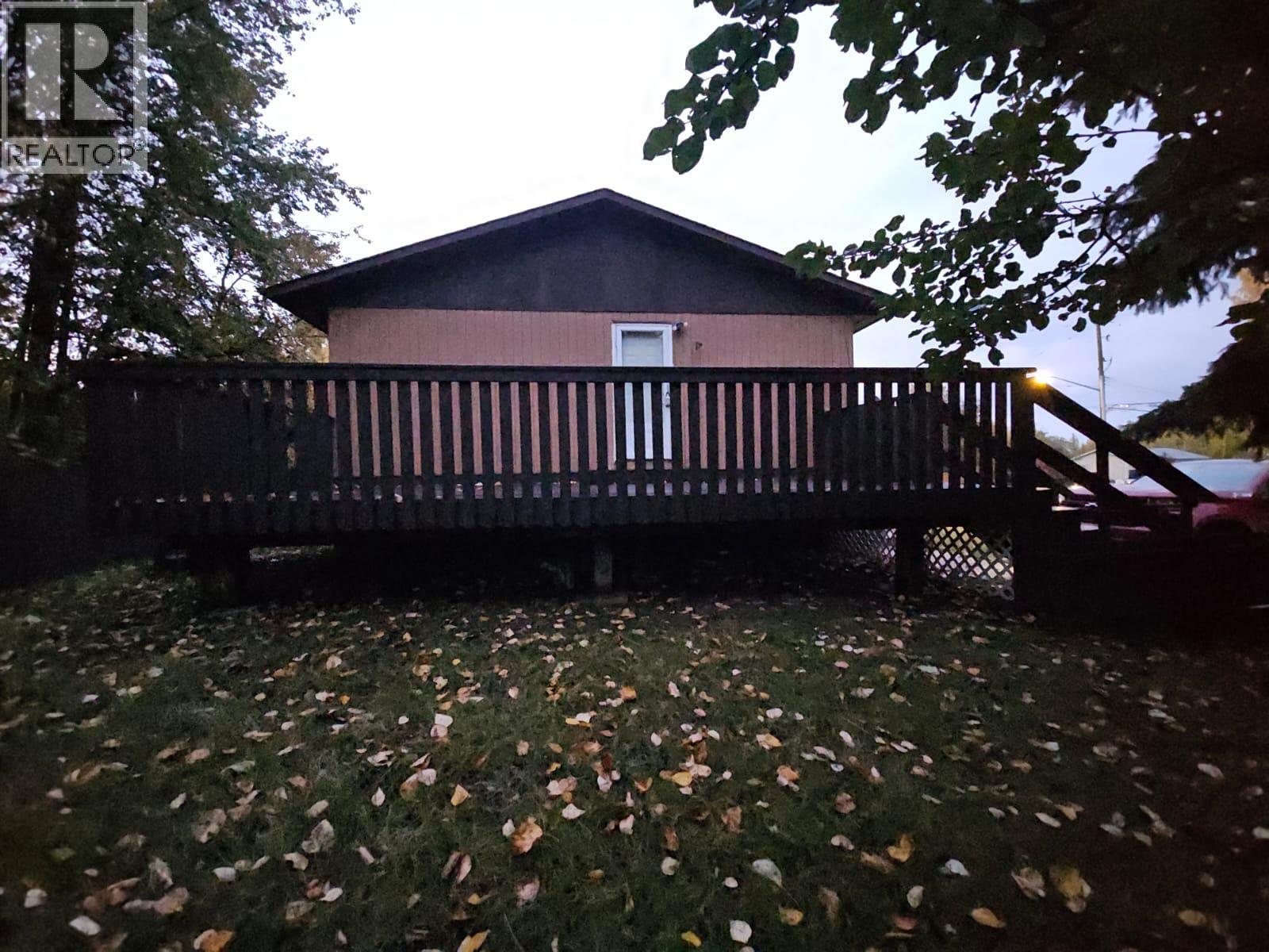 4801 52 Avenue Sw, Chetwynd, British Columbia  V0C 1J0 - Photo 68 - 10382300