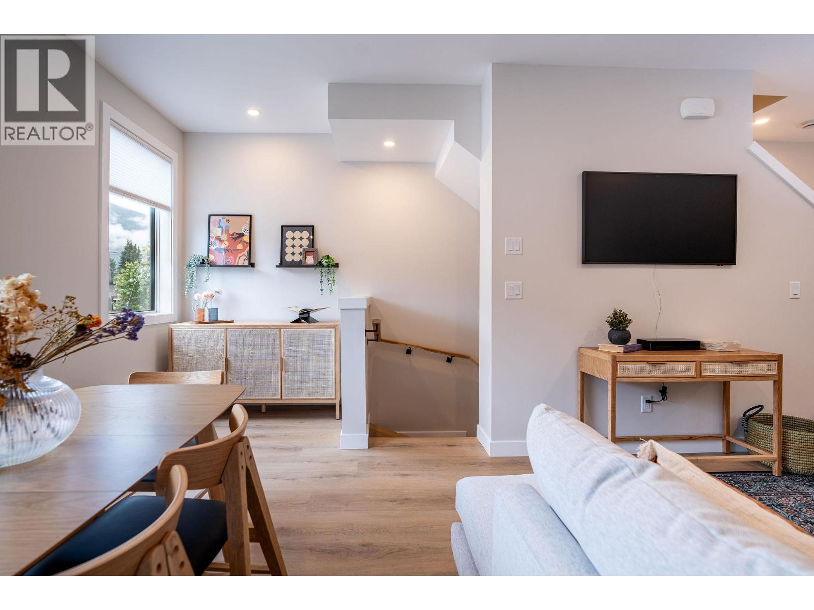 1212 Douglas Street, Revelstoke, British Columbia  V0E 2S0 - Photo 22 - 10382130