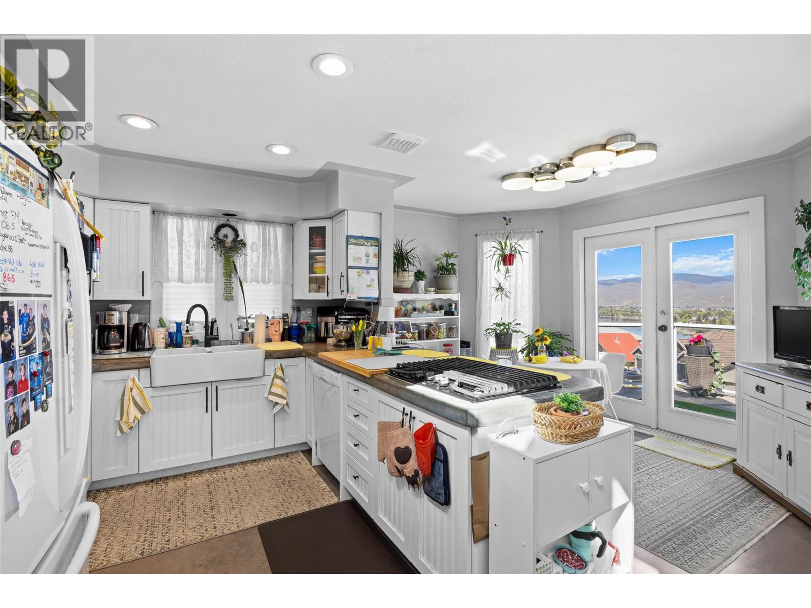 707 Chaparral Place, Kamloops, British Columbia  V2C 5Y3 - Photo 7 - 10382063