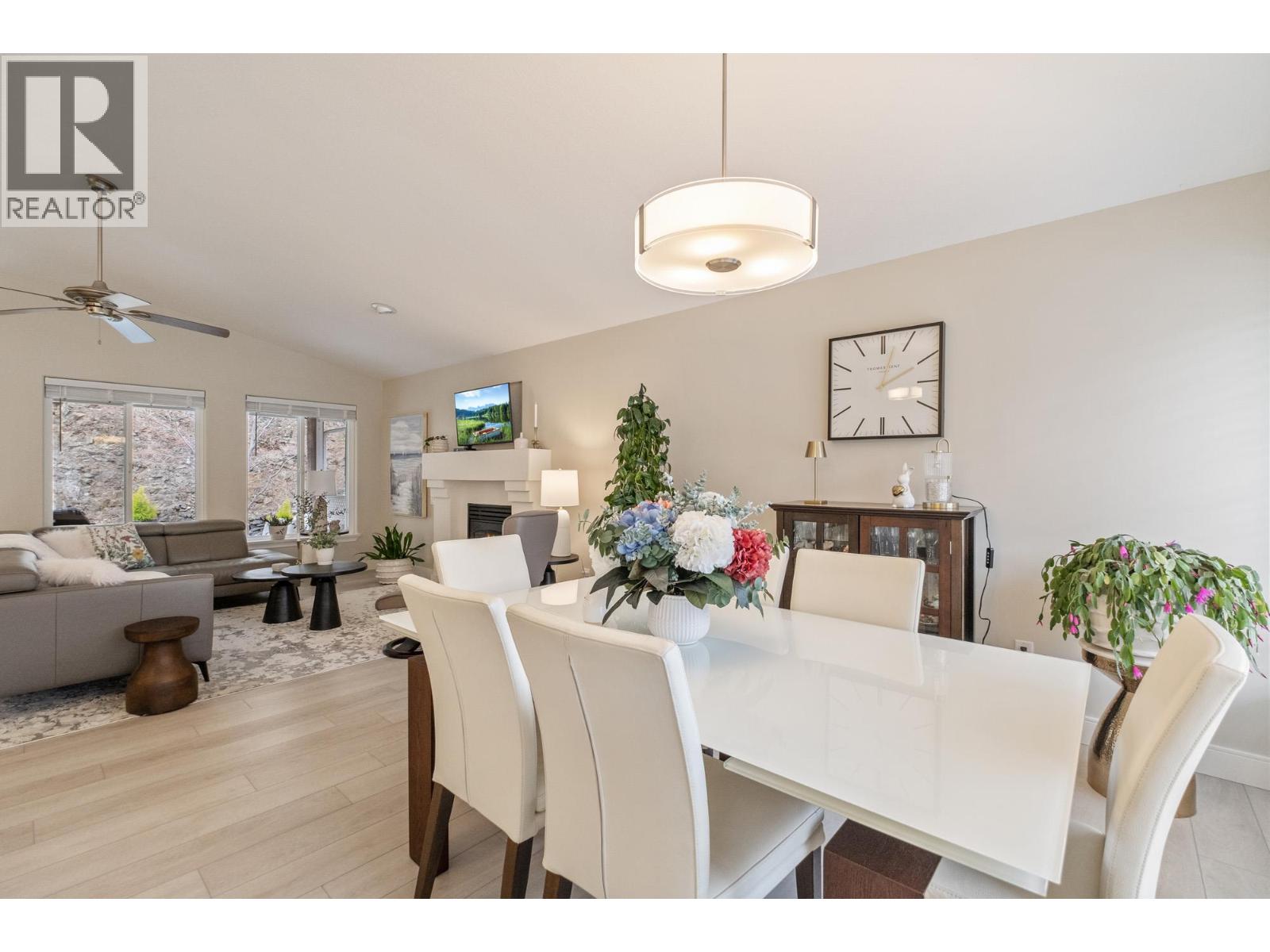 393 Rio Drive S, Kelowna, British Columbia  V1V 2L2 - Photo 12 - 10381766