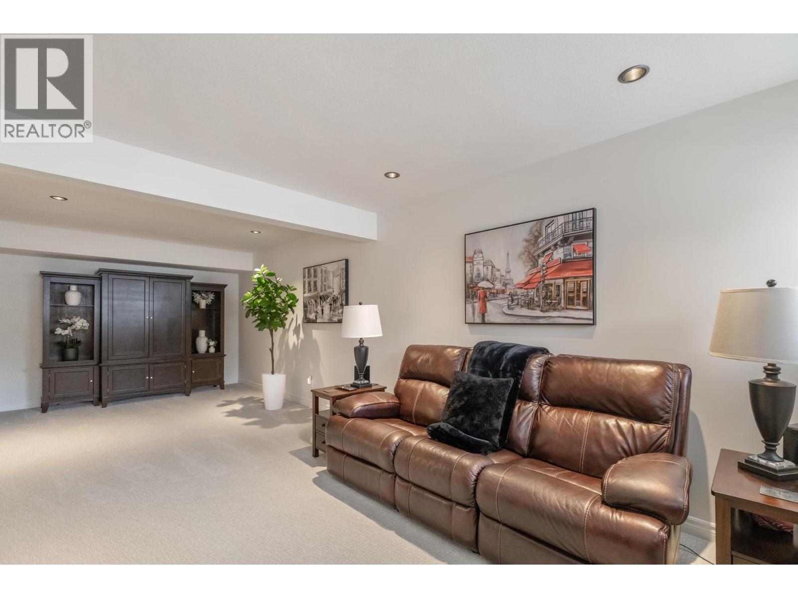 393 Rio Drive S, Kelowna, British Columbia  V1V 2L2 - Photo 33 - 10381766
