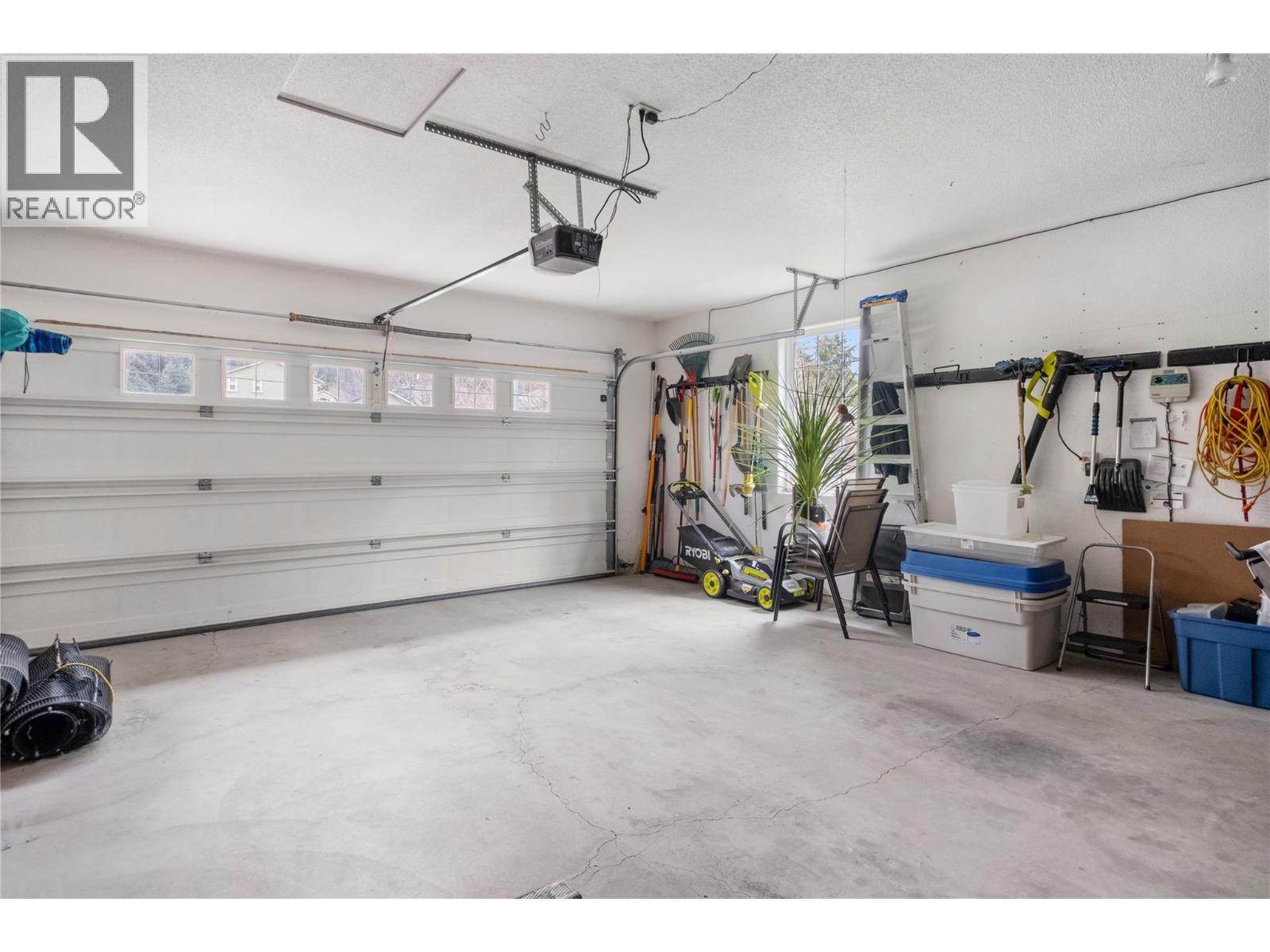 393 Rio Drive S, Kelowna, British Columbia  V1V 2L2 - Photo 38 - 10381766