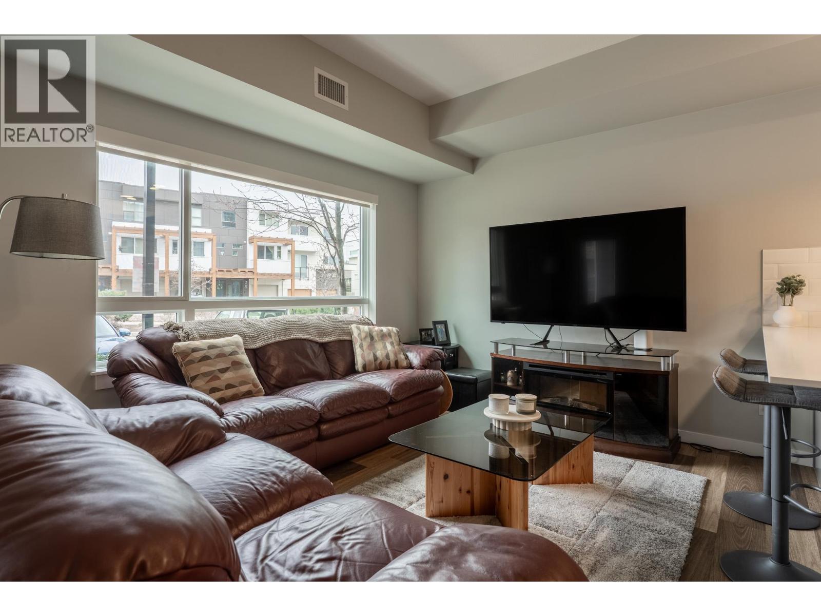 722 Valley Road Unit# 101, Kelowna, British Columbia  V1Y 2E6 - Photo 2 - 10381692