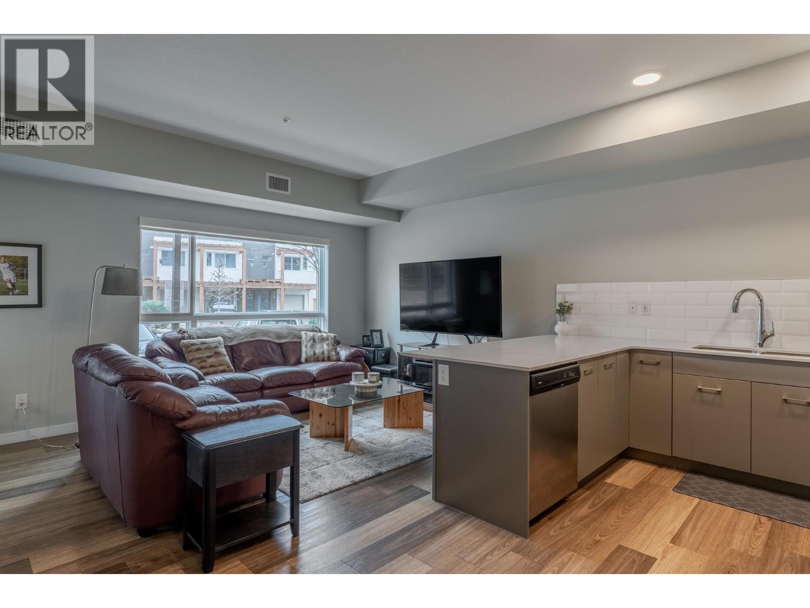 722 Valley Road Unit# 101, Kelowna, British Columbia  V1Y 2E6 - Photo 4 - 10381692